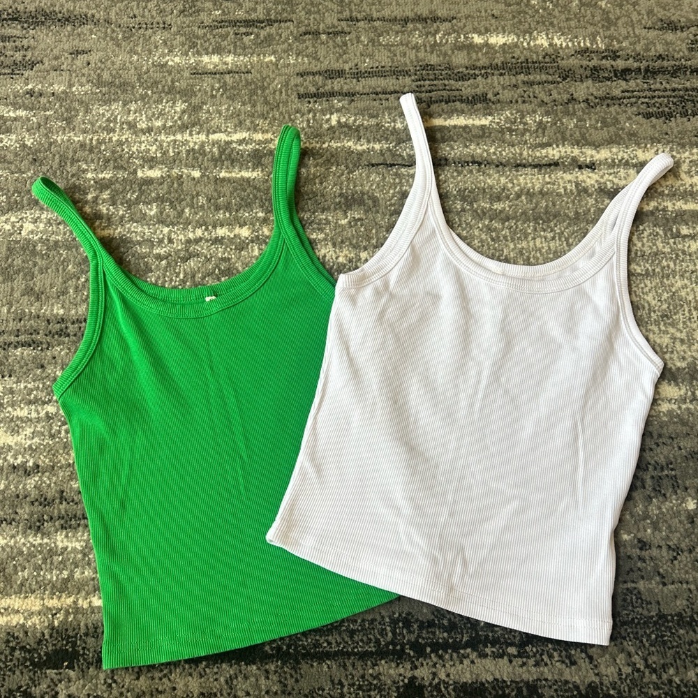 2 AMAZON Ribbed Tank Tops